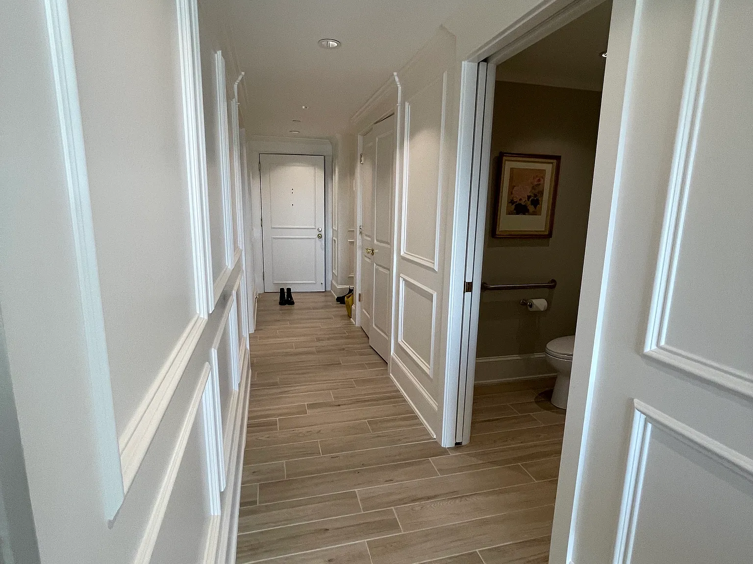 1900 E Girard Pl — Photo 3