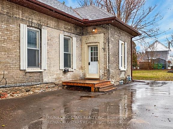 5th image of 36 Caroline St