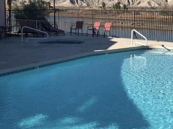 4th image of 201 Riverfront Dr Unit 22