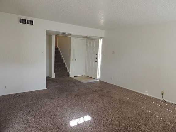2nd image of 4032 Lakeside Dr