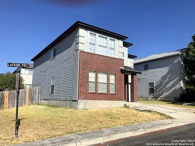 58 Latrobe Post — Photo 24