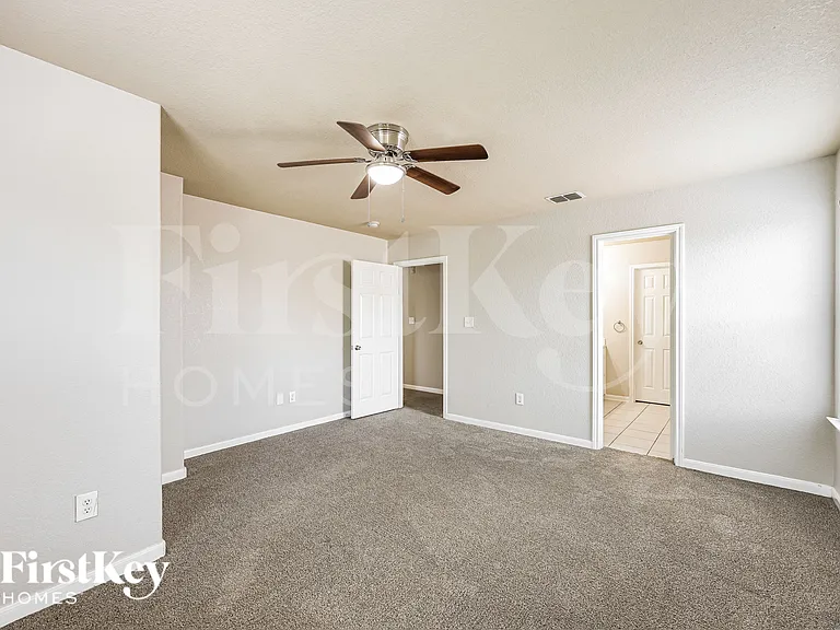 11222 Country Cyn — Photo 13
