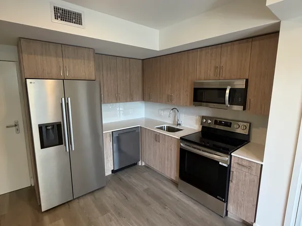 979 E 29th St #B1, Hialeah, FL 33013