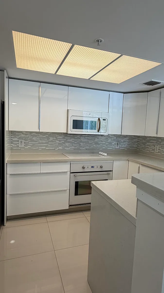 Photo 2 of 32 - 5065 Wiles Rd #207 - Coconut Creek, FL Building Photo - 5065 Wiles Rd #207