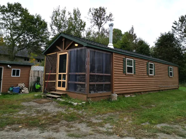 26 School Street, Princeton, ME 04668