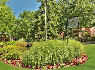 325 Palmer Ter APT 2F, Mamaroneck, NY 10543