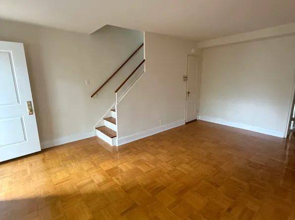 64-05 186th Ln #C, Fresh Meadows, NY 11365