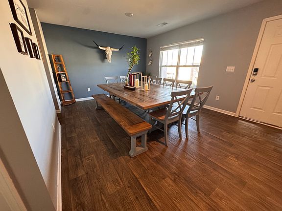 5th image of 6 Overhill Ln