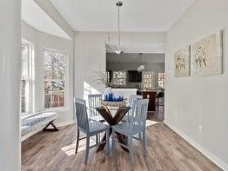 8712 Springwater Dr — Photo 12
