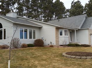 1818 Glennwood Dr NE, Cambridge, MN 55008