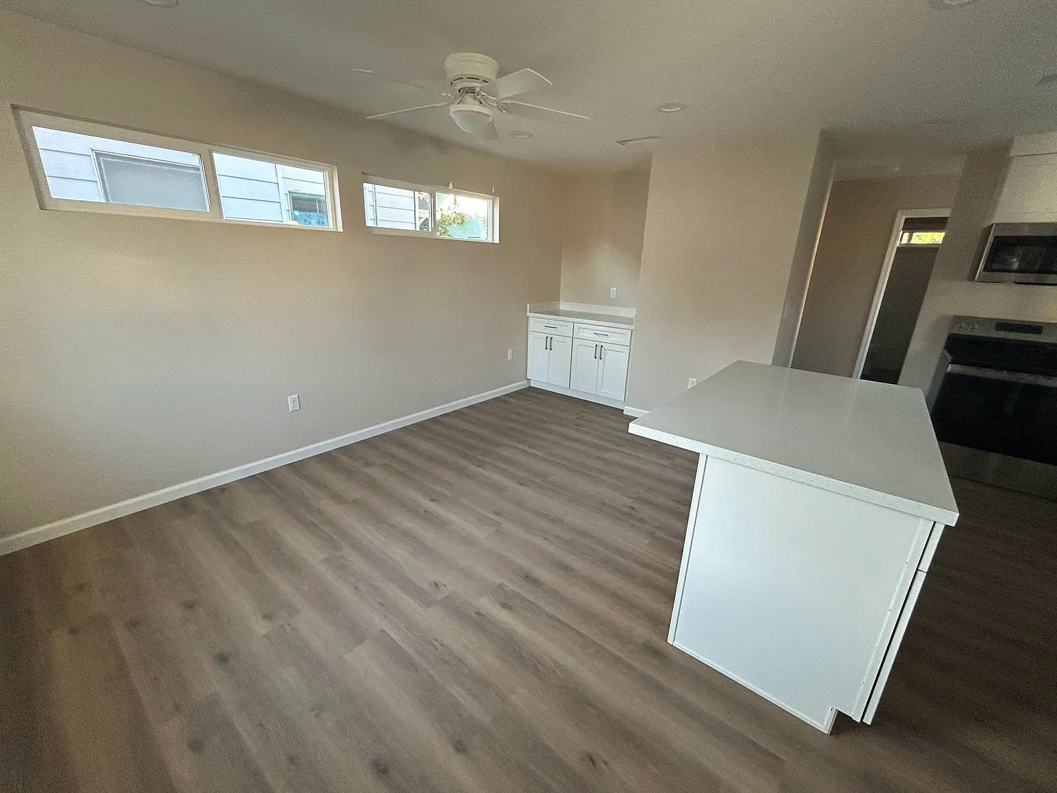 2 bed, 712 sqft, $2,150 — Photo 2