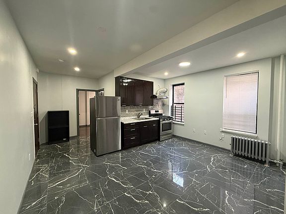2nd image of 3090 Brighton 5 St #F