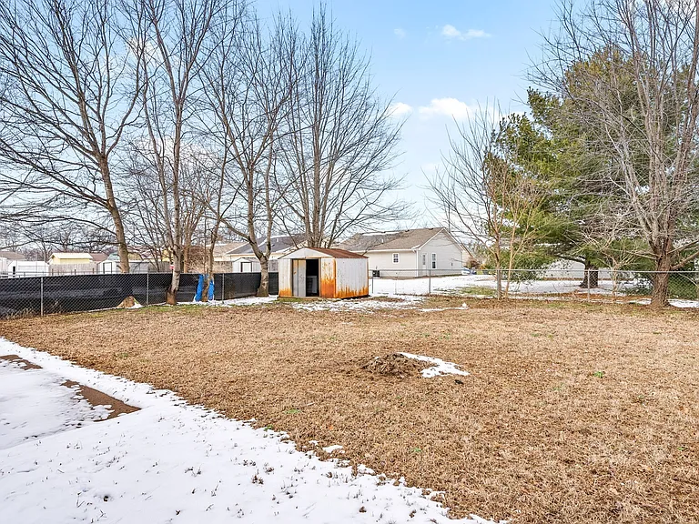 1042 Shadow Ridge Ave — Photo 28