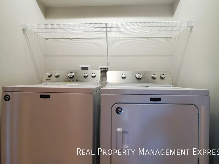 9420 W Gert St — Photo 15