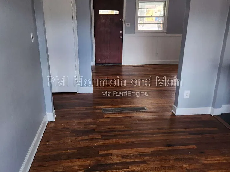 16 Belvedere Rd — Photo 9