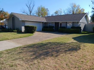 822 Key Colony Dr, Garland, TX 75043