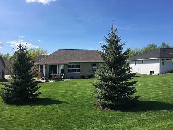 3rd image of 1343 Willow Creek Pkwy
