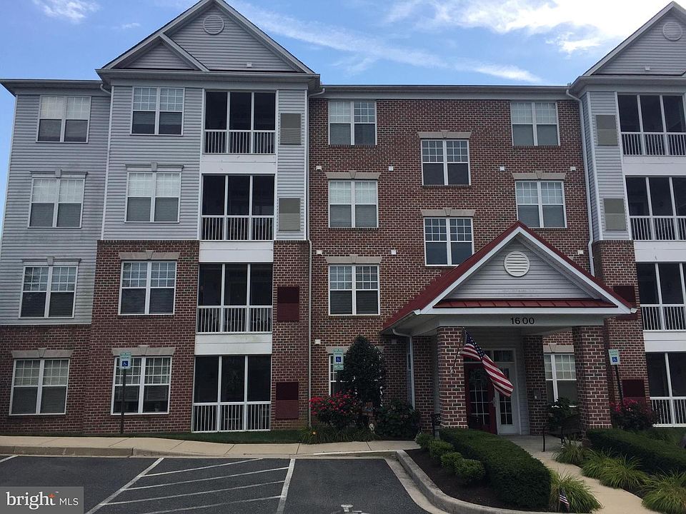 1st image of 1600 Martha Ct Unit 201
