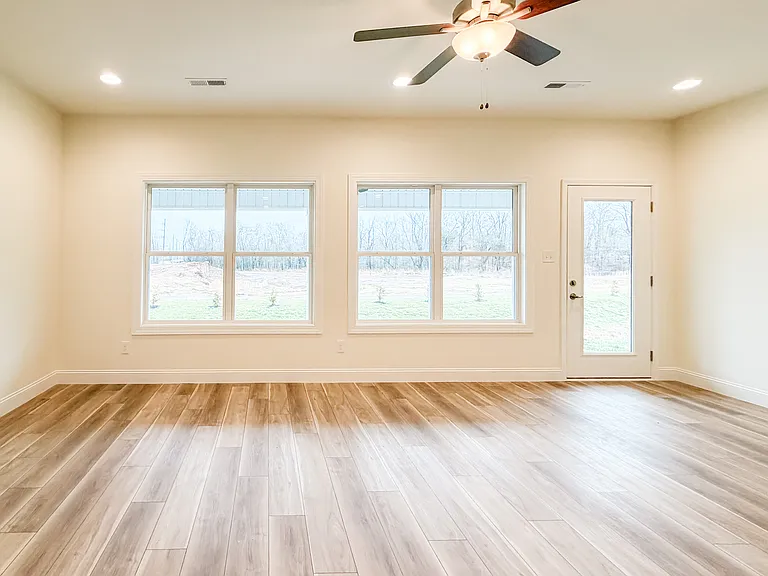 1404 Summer Meadow Dr — Photo 8
