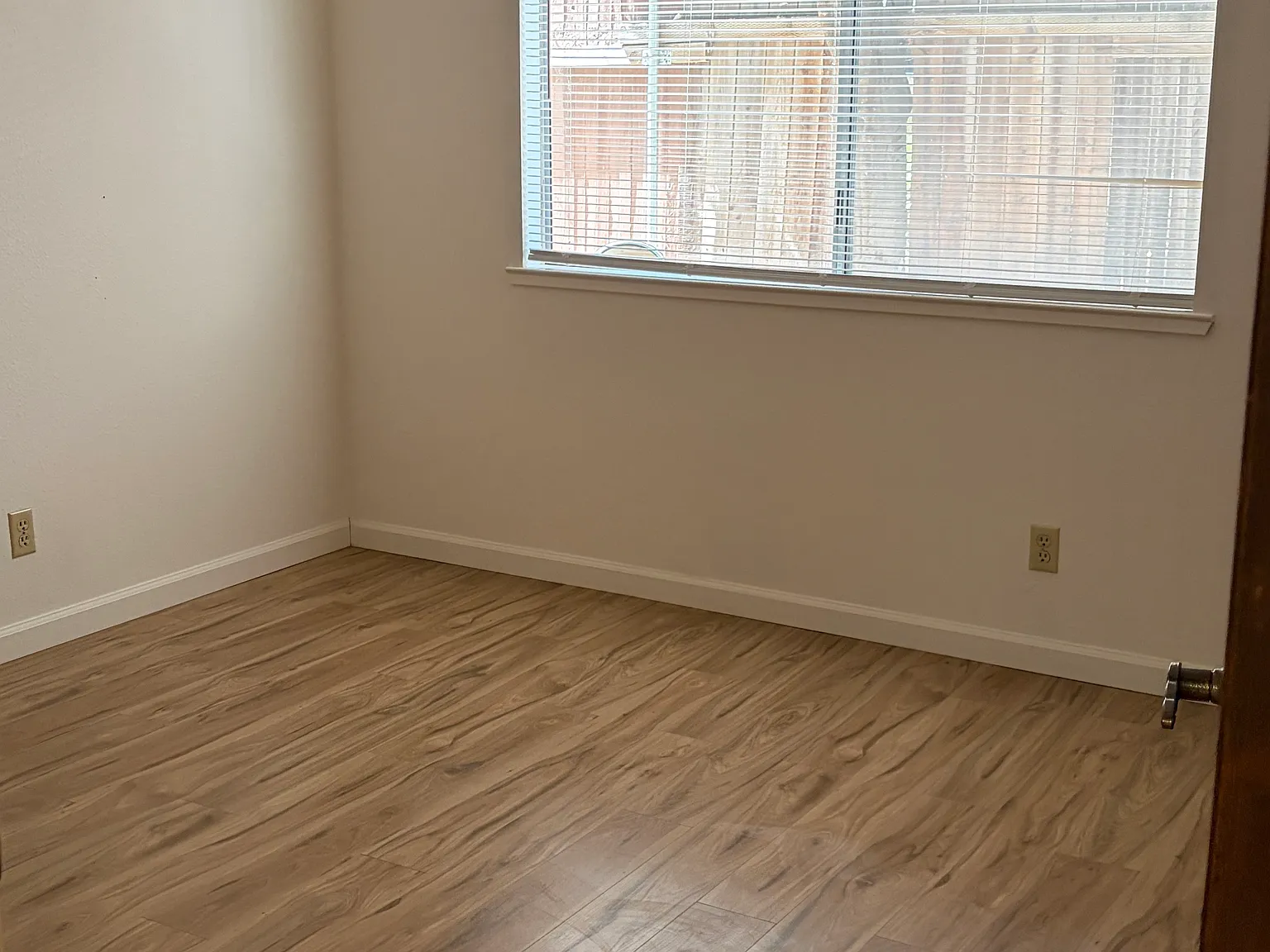 2 bed, 750 sqft, $1,700 — Photo 3