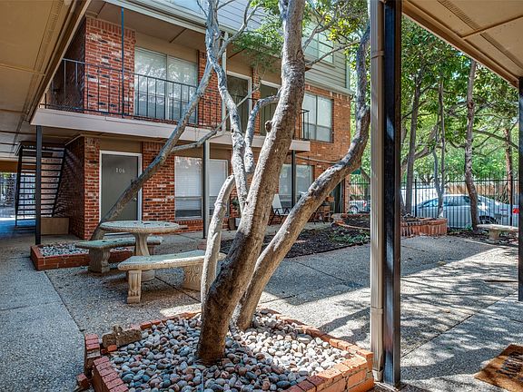 2nd image of 4525 Gilbert Ave APT 204