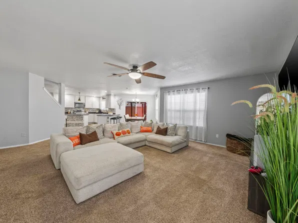 207 Equestrian Dr, Waxahachie, TX 75165