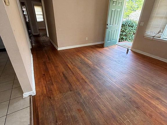 5th image of 4020 Union St