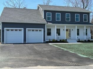 20 Doreen Ct, Cranston, RI 02921