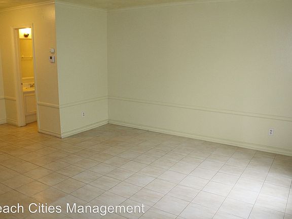 3rd image of 8233 Santa Inez Way