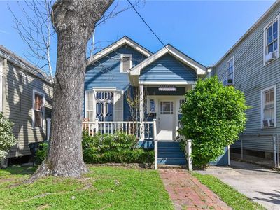 1019 Bellecastle St, New Orleans, LA, 70115