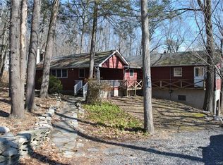 20 Hazelwood Rd N, Wurtsboro, NY 12790