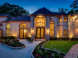 22 Grogans Point Rd, Spring, TX 77380