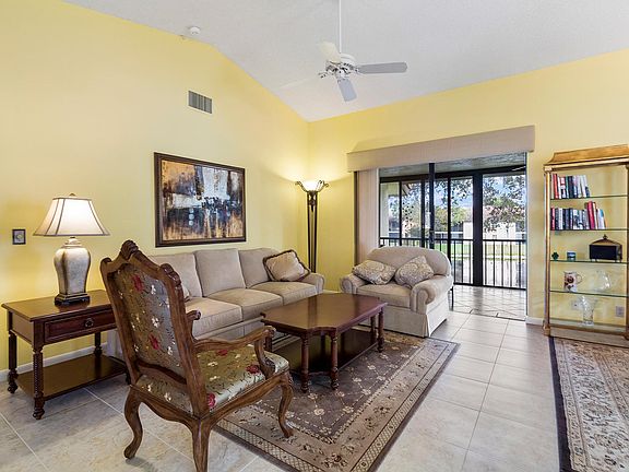 4th image of 10271 N Circle Lake Dr APT 202