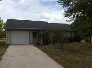 104 Selkirk Ln, Decatur, IN 46733