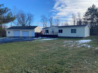 5700 E Howard City Edmore Rd, Vestaburg, MI 48891