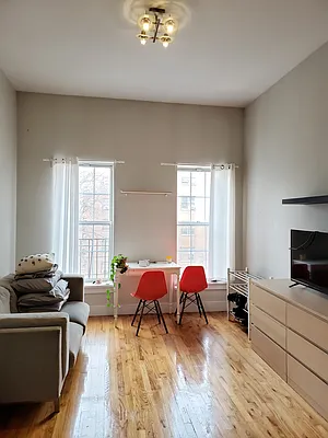 Rented by Signature Property Realty | media 24