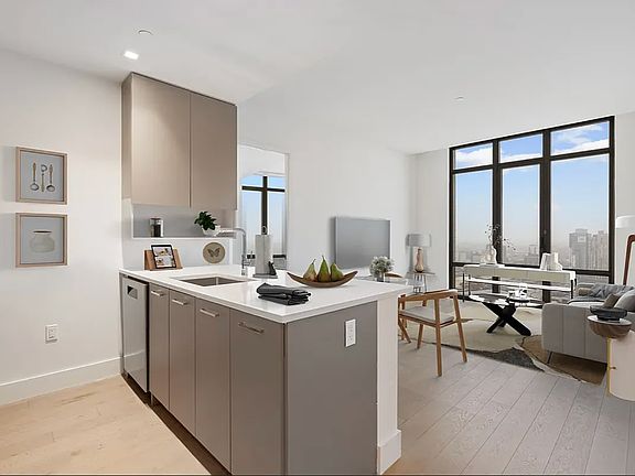 3rd image of 92-27 160th St #1406