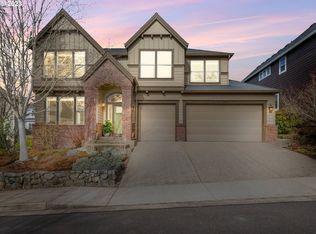 5219 N Wedgewood Loop, Newberg, OR 97132