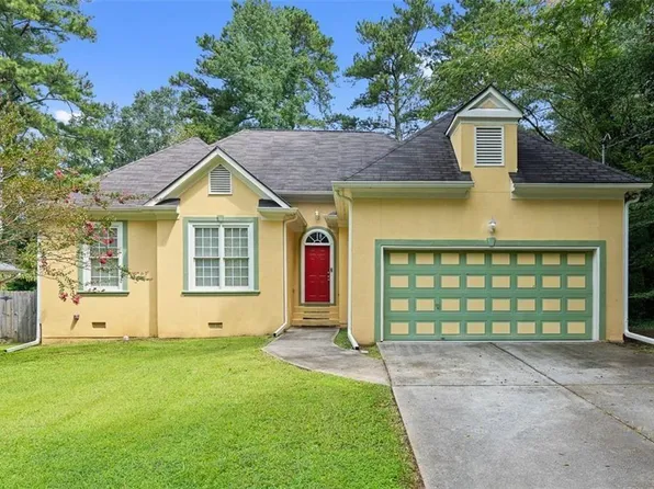 2313 Manor Ave, East Pt, GA 30344