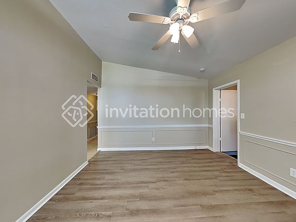 5th image of 908 Lakewood Ave