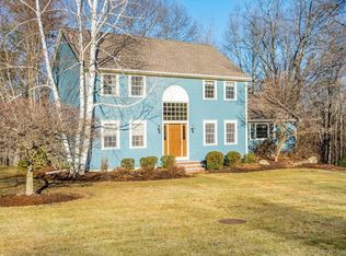 30 Avebury Cir, Boxboro, MA 01719