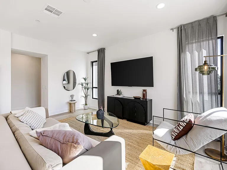 1320 W Cannon Dr #6 — Photo 12
