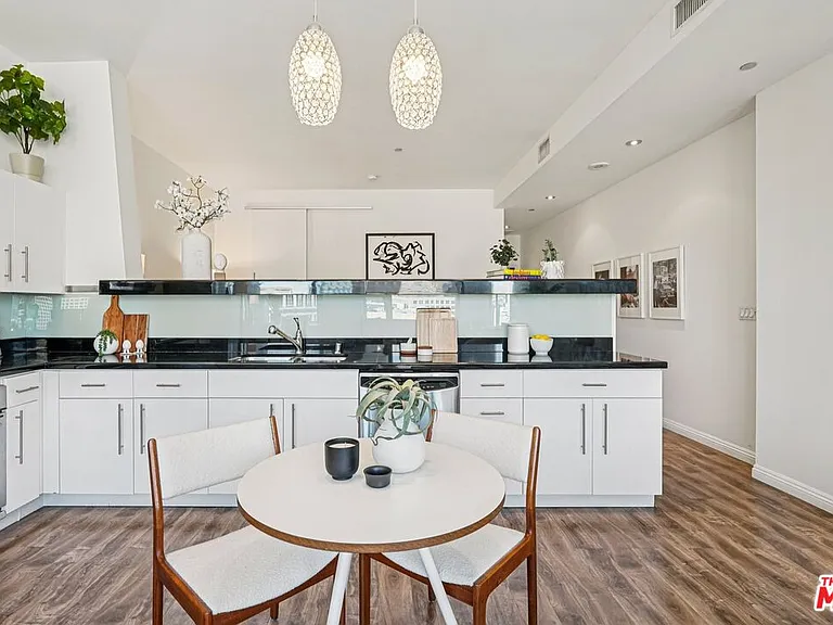 1100 Wilshire Blvd #2209 — Photo 7