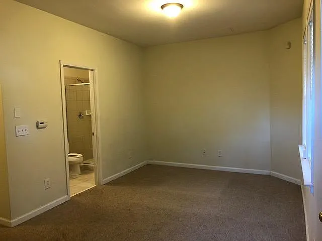 Lower floor bedroom