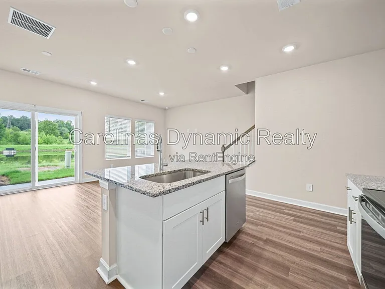 1413 Old Rivers Rd — Photo 9