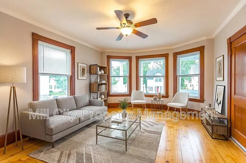103 Ray St