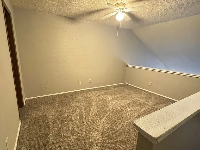 Pheasant Run Apartments — Photo 25