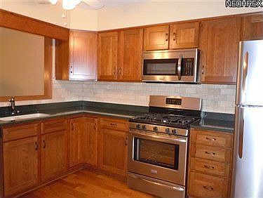 3rd image of 112 Waters Edge Dr
