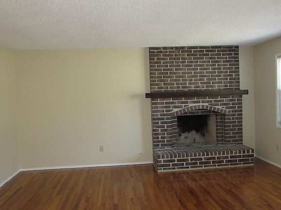 4th image of 5023 NW Woody Creek Ln
