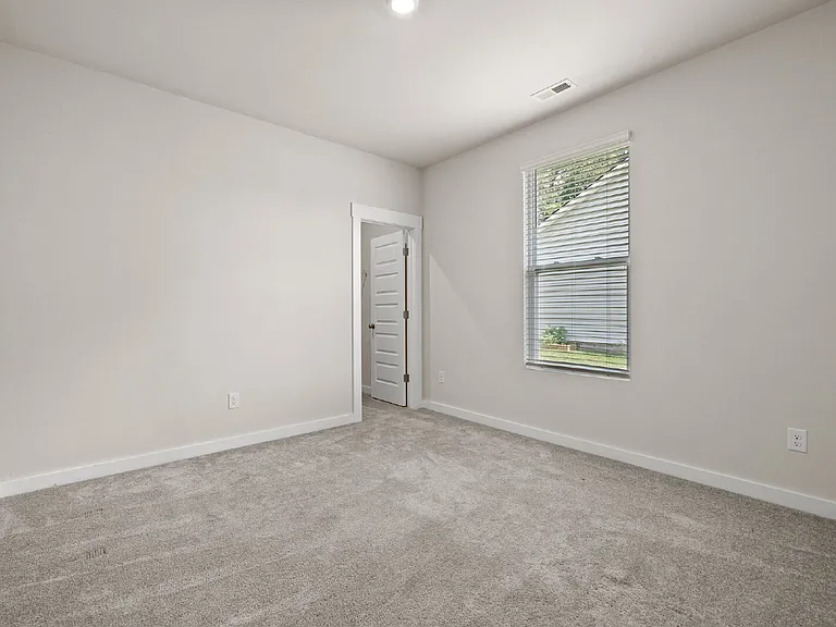 1145 Ross Farms Blvd — Photo 18